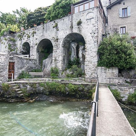 Апартаменти Casa Caterina Дервіо Екстер'єр фото